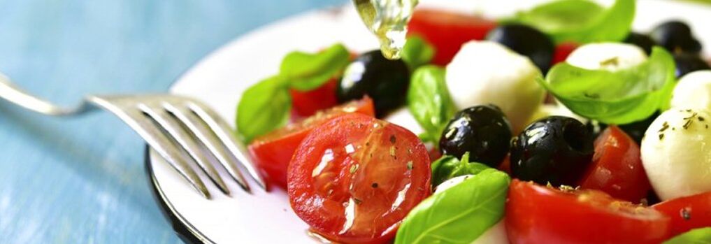 Vegetable salad is part of the Mediterranean diet